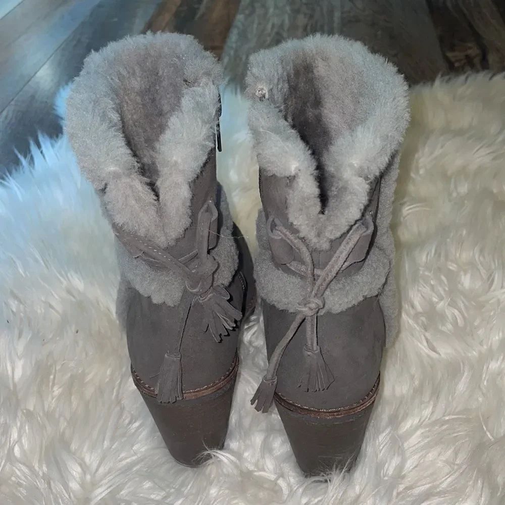 Frye Gray Jen Shearling Boot - Picture 7 of 11
